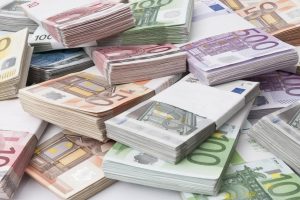 Zeci de firme din vestul ţării primesc fonduri europene