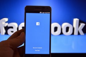 Facebook anunță că intră în zona de „online dating”