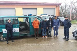 Încă 21 de migranţi, opriți de polițiștii de frontieră la graniţa cu Serbia