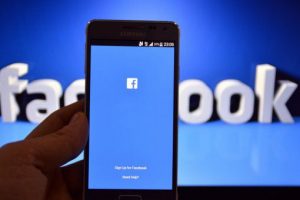 Facebook își lansează propriul asistent vocal