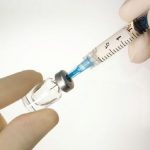 Vaccinul anti-COVID ar putea deveni disponibil în decembrie