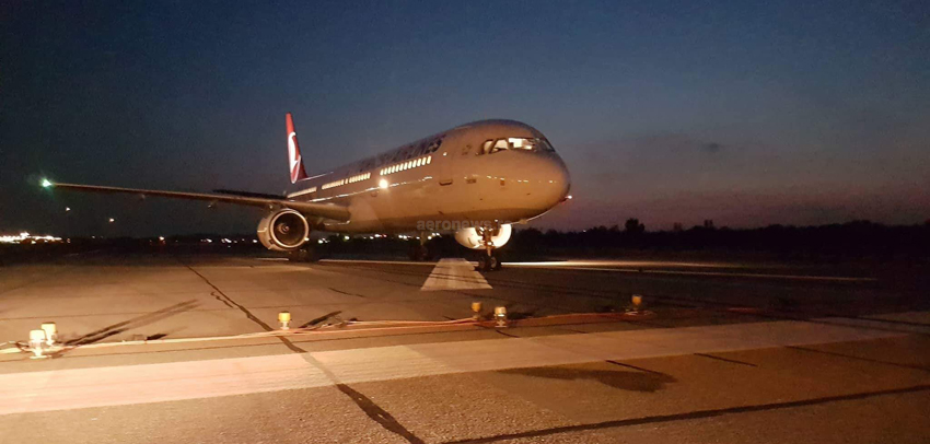 Incident pe aeroportul Henri Coanda, A321 Turkish Airlines