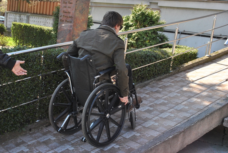 Facilități pentru persoanele cu dizabilități