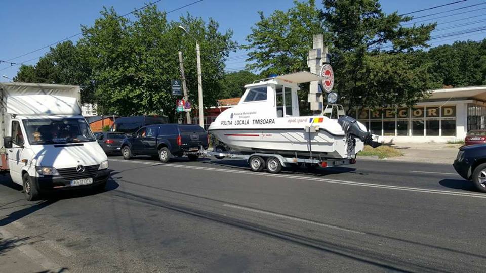 Prima șalupă a intrat în posesia polițiștilor locali de la Biroul de Patrulare Navală