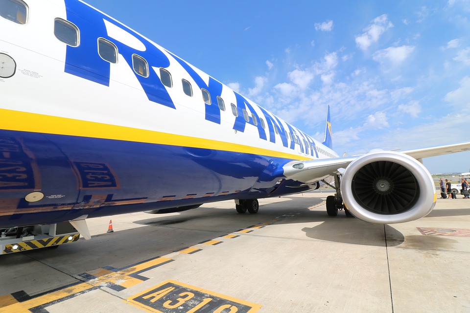 Ryanair vinde bilete de avion cu 4,99 euro