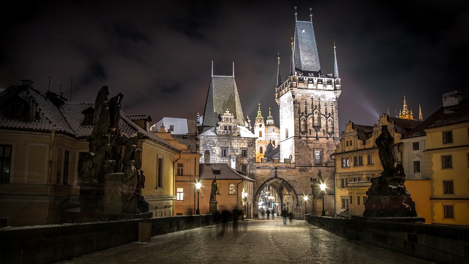 Praga, “oraşul de aur” în culorile toamnei