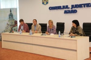 Claudia Boghicevici: “Consiliul Județean a pus în dezbatere fenomenul enduro în județul Arad”