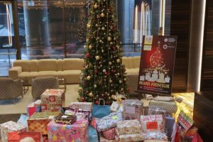 Dorinţele de Crăciun ale 150 de copii nevoiaşi, împlinite de angajaţii care lucrează în UBC 2