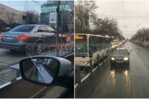 Primarul Timișoarei, Nicolae Robu își arată ”respectul”, în trafic, față de ceilalți șoferi