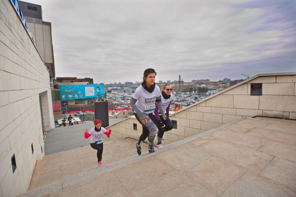 Alergare prin locuri inedite: de la acoperişul Iulius Mall la sala de sport