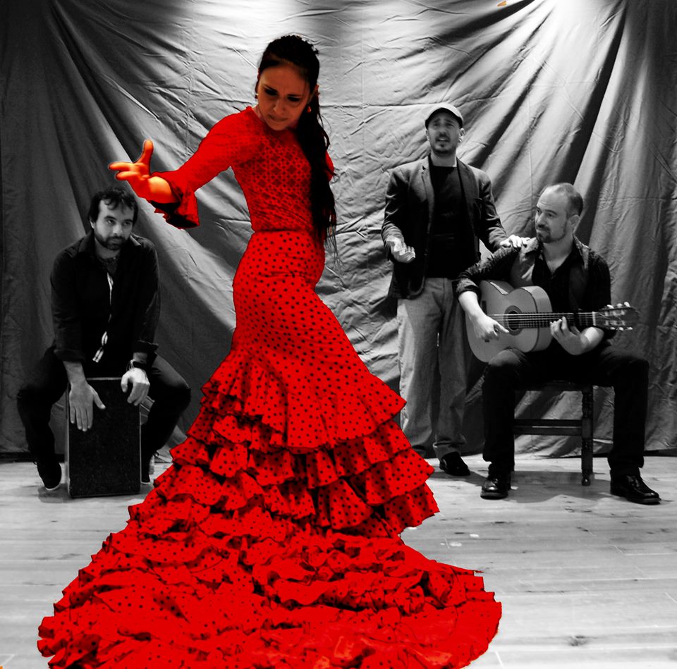 Spectacol de flamenco de Ziua Femeii, în comuna Dumbrăvița