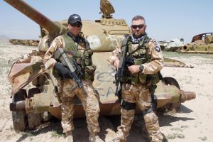Opt soldați români, răniți într-un atentat sinucigaș în Afganistan
