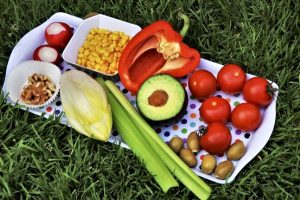 Medicii nutriţionişti dezvăluie orele la care trebuie să mănânci pentru a slăbi