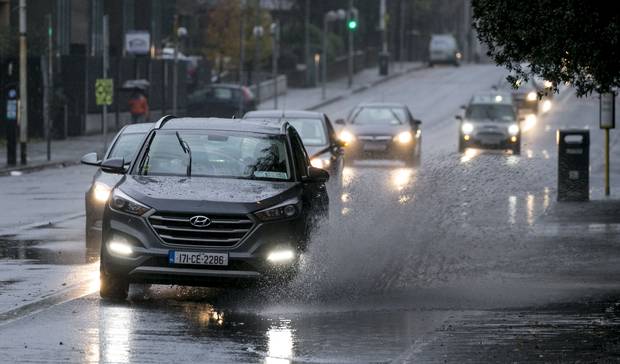 Atenție, vremea se înrăutățește! Poliţia le recomandă şoferilor să fie prudenți