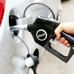Guvernul vrea să plafoneze prețurile la carburant