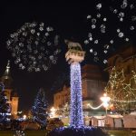 Concert Holograf şi artificii în deschiderea Târgului de Crăciun, de Ziua Naţională