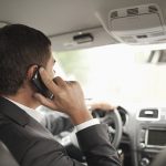 Sancțiuni aspre pentru şoferii care folosesc telefonul mobil la volan