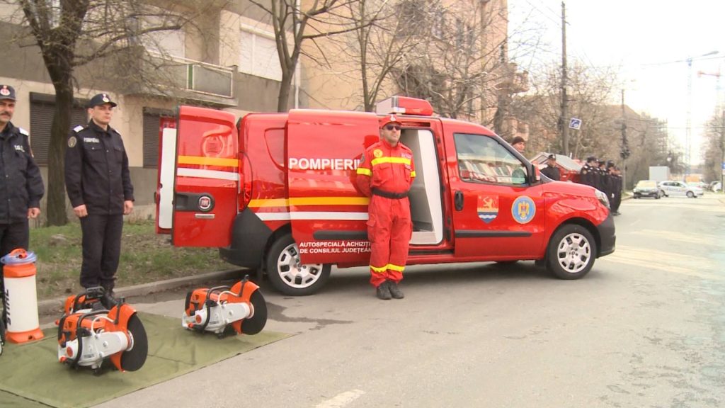 Primăria Lugoj a cumpărat o autospecială pentru pompieri