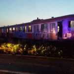 Maşină lovită de tren în Timiș! Un bărbat a ajuns în stare gravă la spital