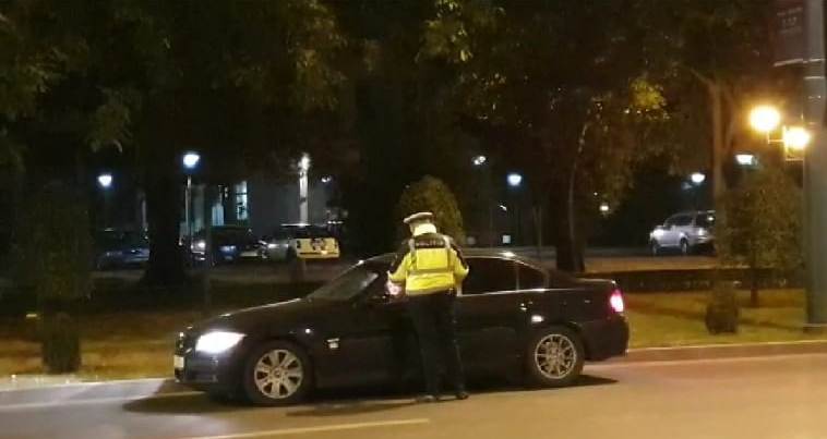 În ce stare era un şofer oprit de poliţişti pe Calea Şagului