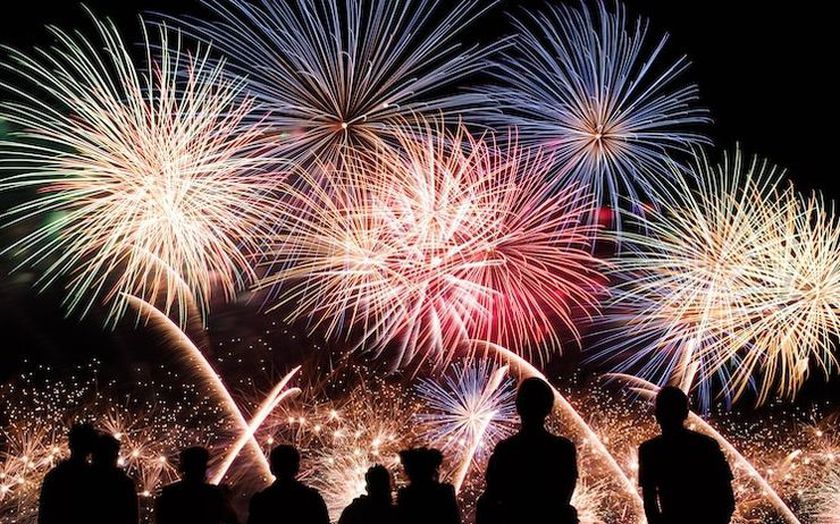 Artificii şi petarde de Sărbători – tot ce trebuie să ştii