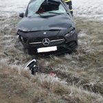 Un şofer a ajuns la spital după ce s-a răsturnat cu maşina pe Calea Urseni