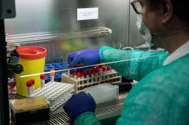 România a depășit 10.000 de infectați cu coronavirus