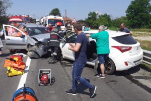 Patru persoane au fost rănite într-un accident la Margina
