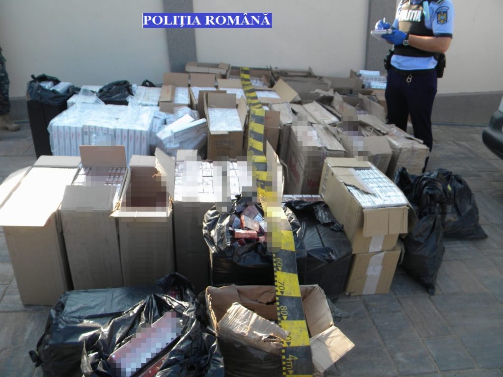 Peste jumătate de milion de ţigări netimbrate confiscate de la contrabandişti în Lugoj
