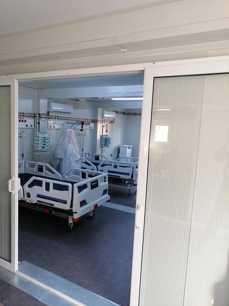 Zece noi paturi de terapie intensivă pe Stadionul CFR, investiţie a Ministerului Apărării