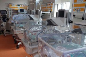 A fost finalizată dotarea secției de nou-născuți, cu 12 incubatoare
