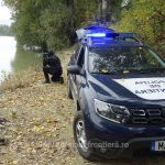 Salvat la timp de polițiștii de frontieră, după ce a adormit pe un colac în mijlocul Dunării