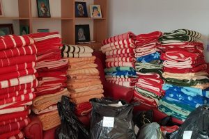 Timișorenii pot dona obiecte vestimentare și pături pentru oamenii fără adăpost
