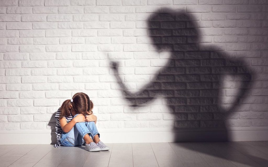 119 – numărul unic gratuit pentru denunțarea cazurilor de abuz, exploatare, neglijare a copilului