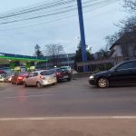 Cozi uriaşe la benzinării în Timișoara/FOTO