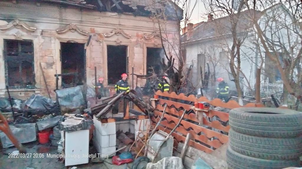 Un lugojean a fost găsit mort de pompieri după ce un incendiu a izbucnit la casa în care locuia