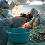 Doi membri ai unei grupări infracționale, prinși la Caransebeș. Victima ar fi fost ținută ca un scla...