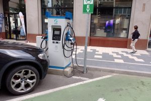 Pornesc stațiile de încărcare a vehiculelor electrice din Timișoara