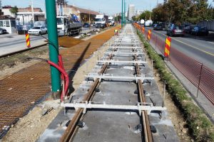 Reabilitarea liniei duble de tramvai din Buziașului a ajuns la aproape 60%