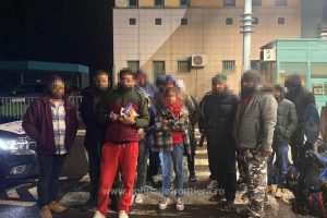 Cetățean sârb cercetat în stare de arest preventiv pentru trafic de migranți în Timiș