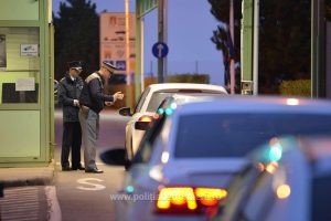 Bărbat din Republica Moldova, depistat la volan cu permis de conducere fals