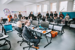 28 de licee din Timișoara vor primi fonduri europene în cadrul proiectului „SmartLabs”