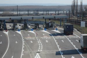 Achitarea tarifului pentru tranzitarea podurilor dunărene de la Fetești – Cernavodă redevine obligatorie de vineri