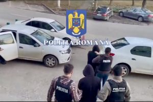 Tâlhari prinși de polițiști într-un parc frecventat din Timișoara