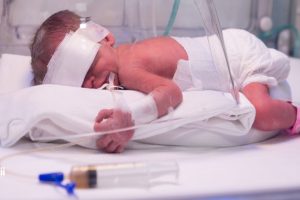 Maternitățile din România în lipsă de medici, aparatură depășită, mortalitate infantilă pe locul 2 în UE