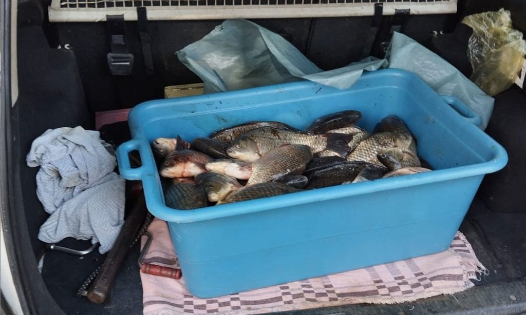 Braconier de pește prins în Caraș-Severin