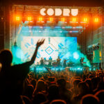 30.000 de oameni în prima zi de CODRU Festival: urmează încă două zile de muzică și experiențe pentr...
