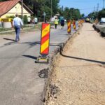 Lucrări de asfaltare pe strada Calea Moților, în orașul Jimbolia