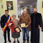 Seniorii cu peste 50 de ani de căsnicie, sărbătoriți și premiați
