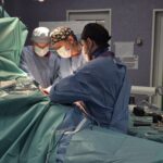 Intervenție chirurgicală de înaltă complexitate reluată la Timișoara: Spitalul Județean reintră în P...